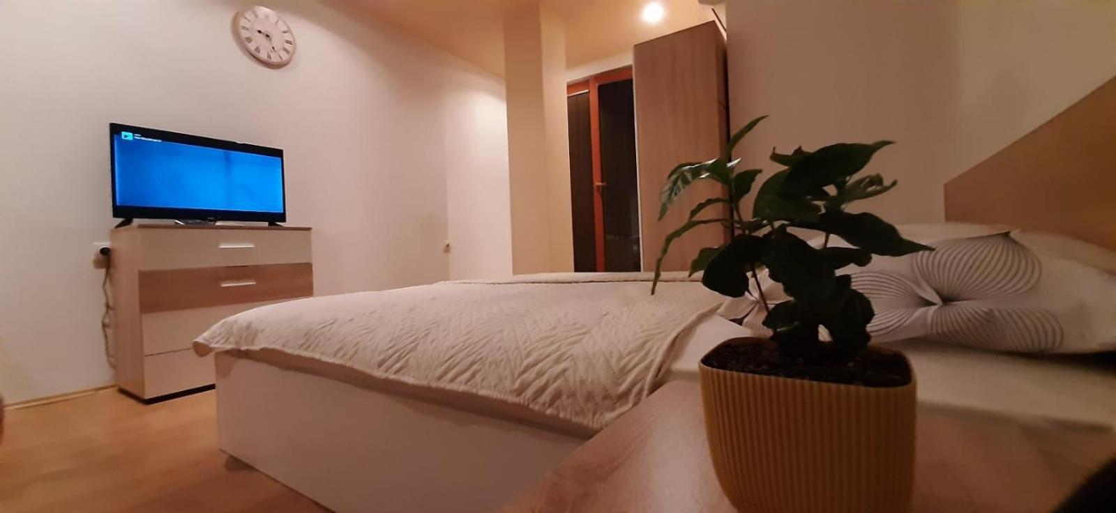 Apartment Riki 3 Near Bus Station Охрид Стая снимка